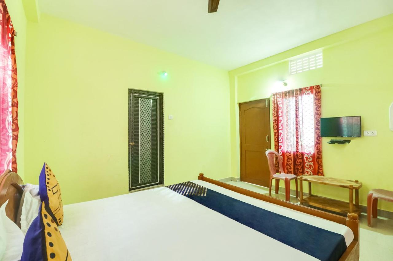Spot On 68703 Delight Inn Puri Exterior foto